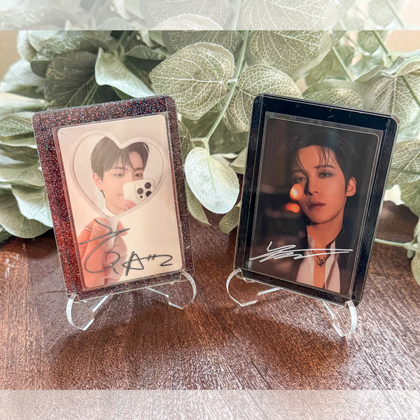 Ateez Signature Photocard Stand